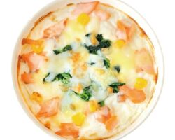 サーモンとほうれん草のグラタン